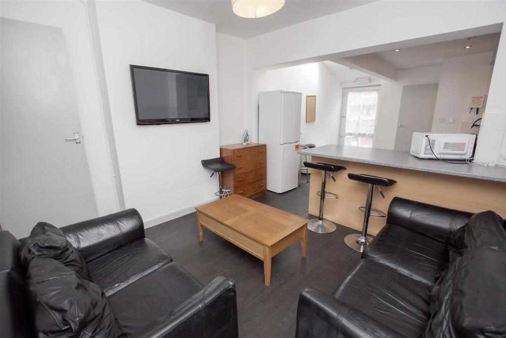 Flat Dawlish Road in Birmingham