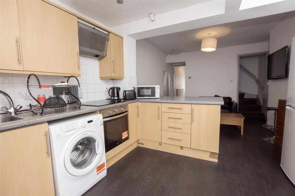 Flat Dawlish Road in Birmingham