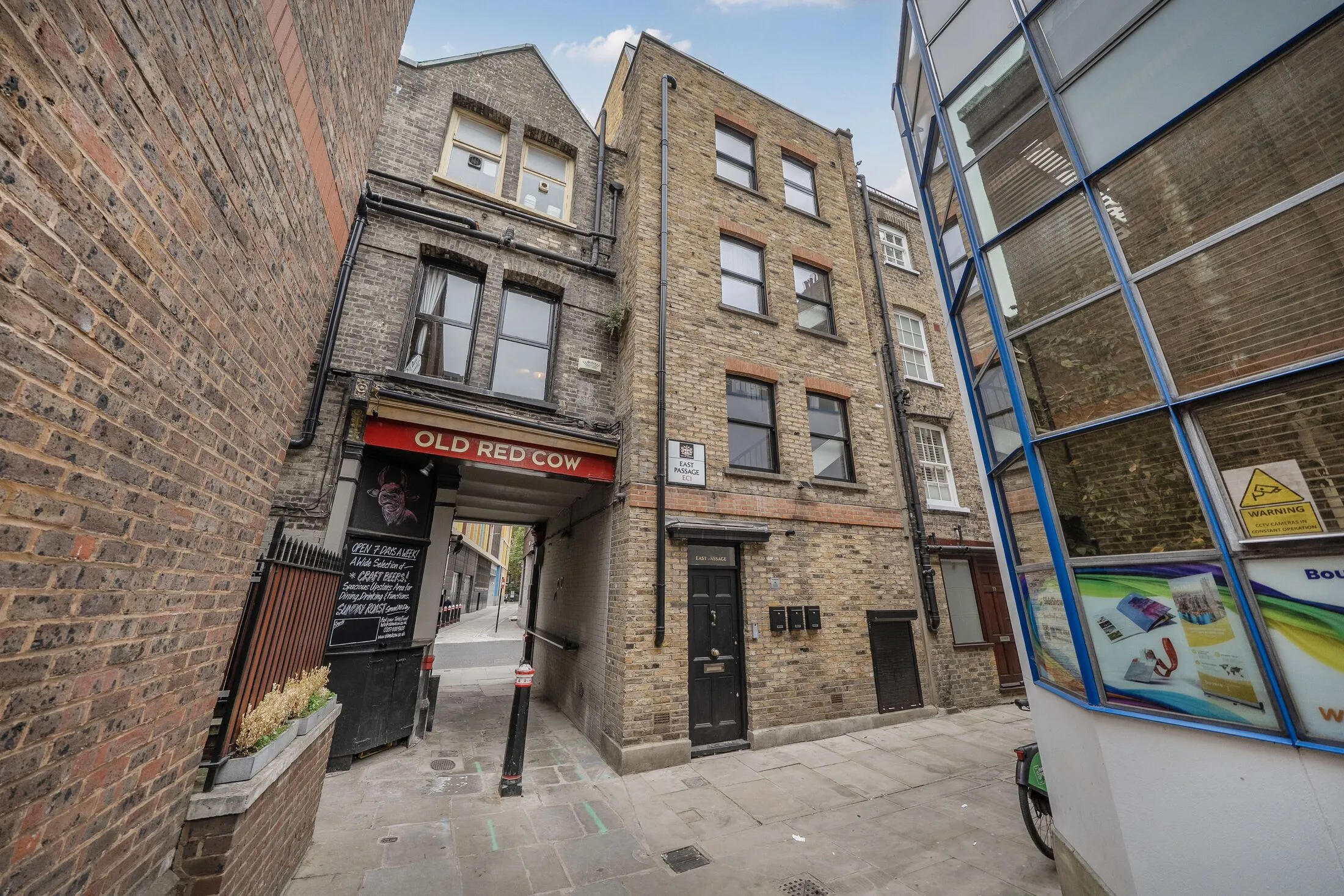 Flat Long Lane in City of London