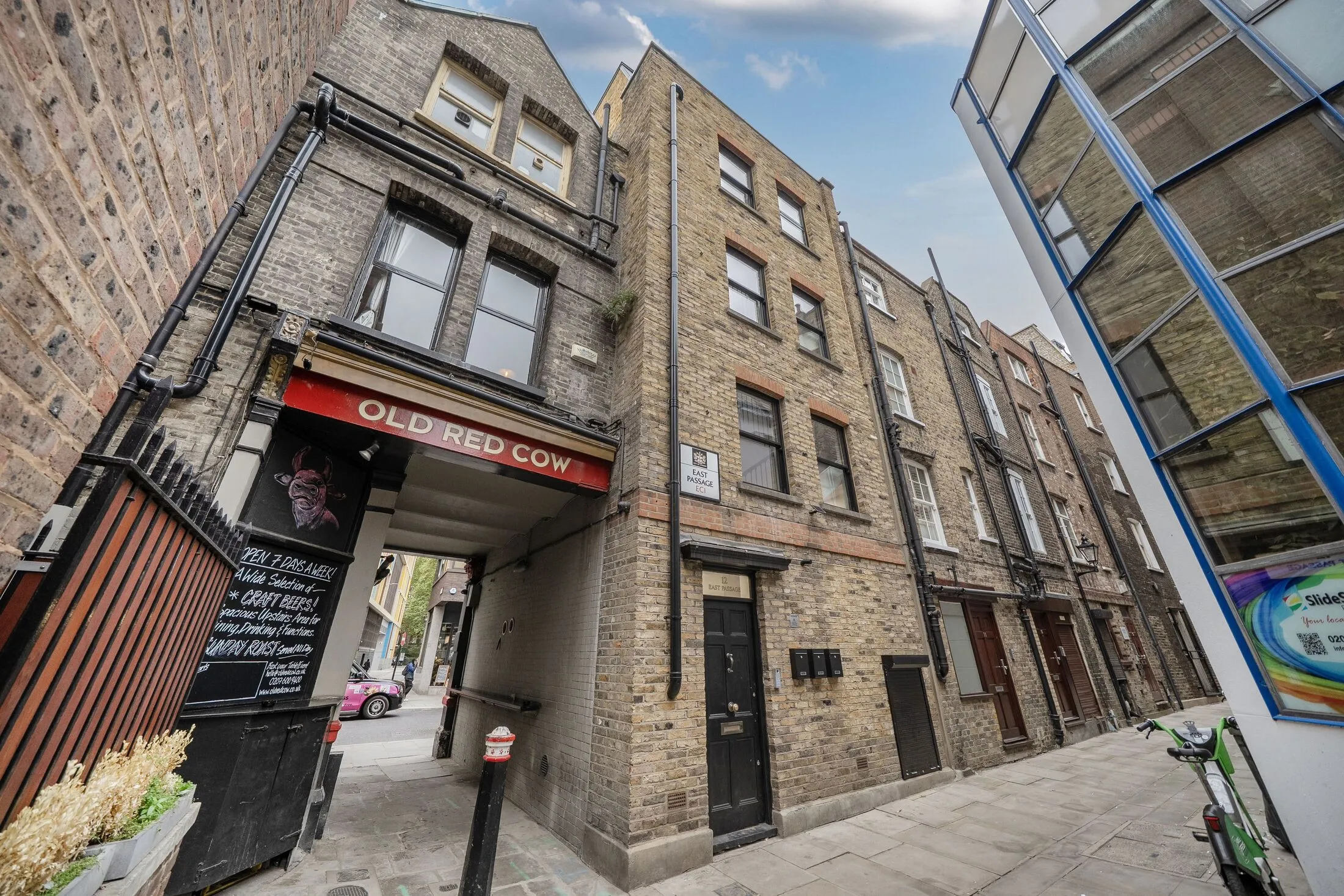 Flat Long Lane in City of London