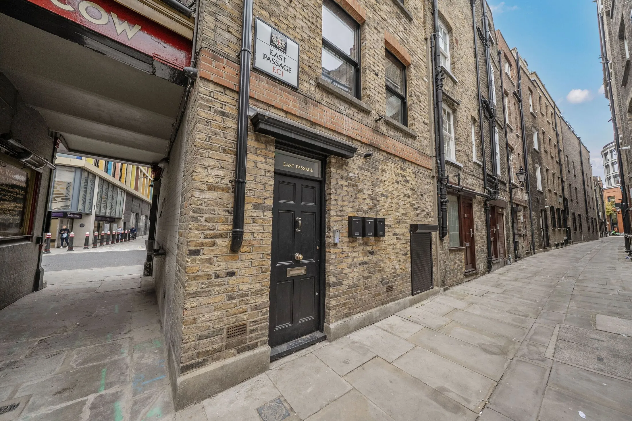 Flat Long Lane in City of London