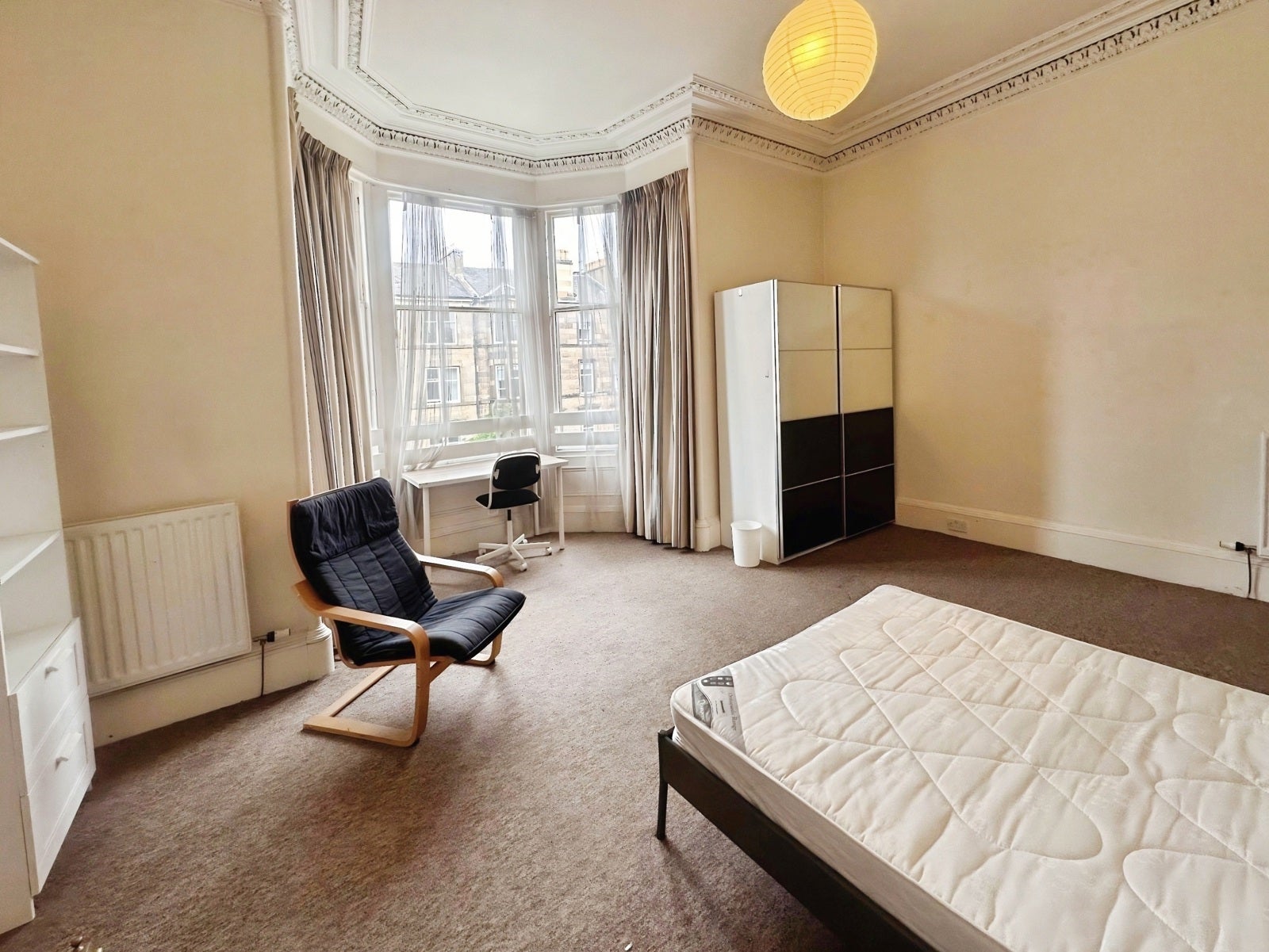 Room Thirlestane Road in City of Edinburgh