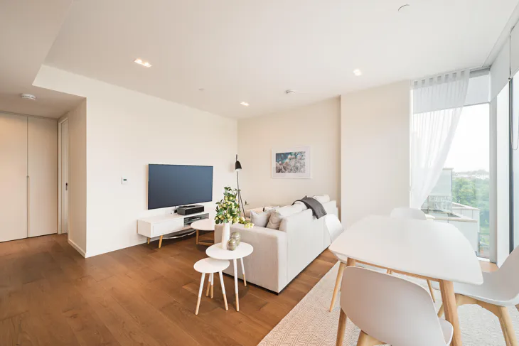Flat Seagrave Road in Greater London