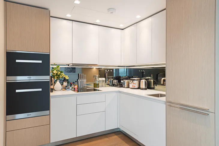 Flat Seagrave Road in Greater London