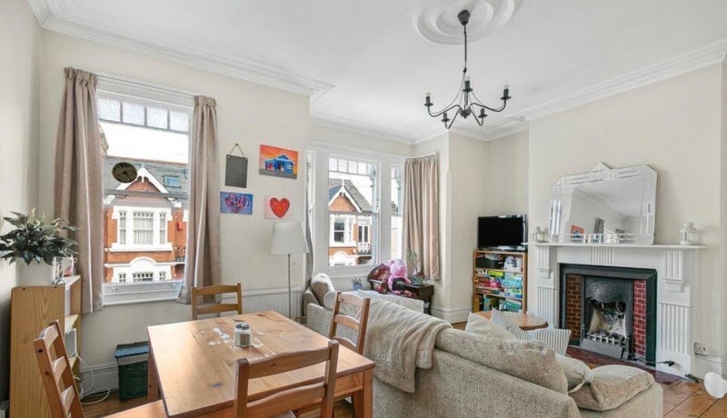 Room Stapleton Road in Greater London