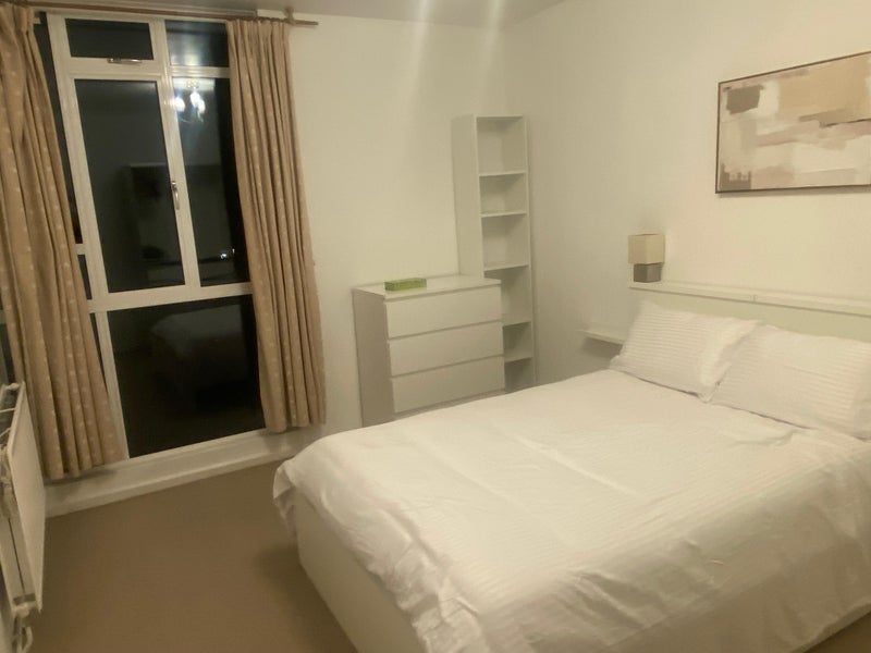 Flat Cleveland Gardens in City of Westminster