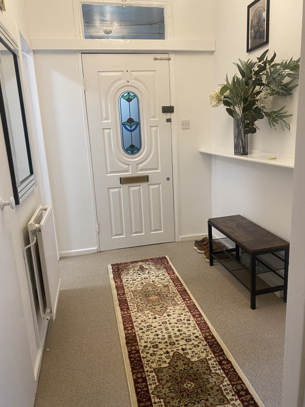 Flat Cleveland Gardens in City of Westminster