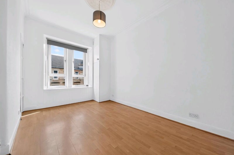 Flat Wardlaw Drive in Rutherglen
