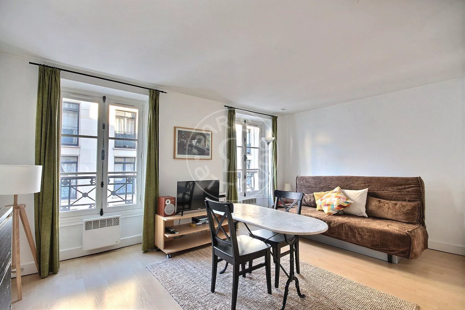 Appartement Rue des Vinaigriers à Paris