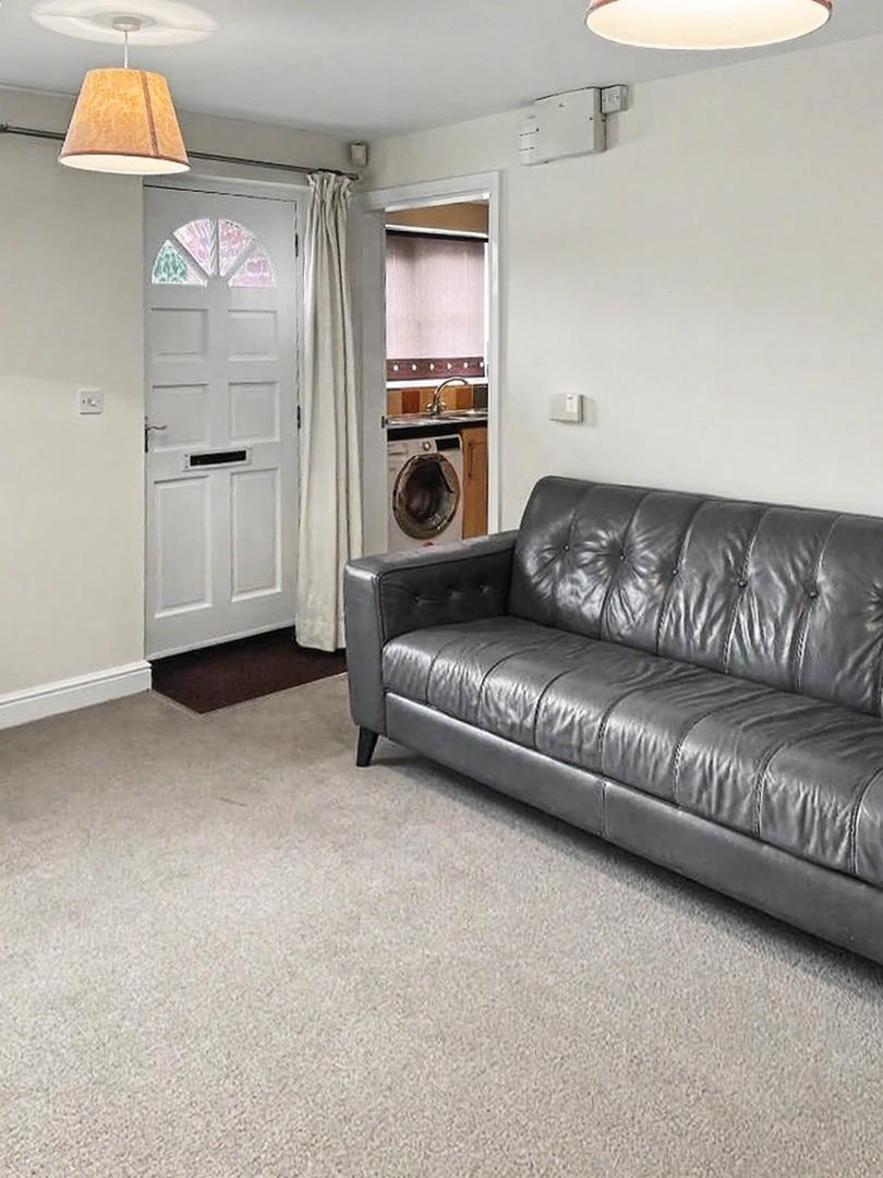 Flat Cannock Road in Lichfield