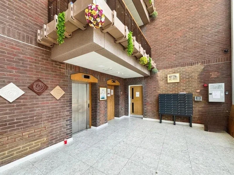 Flat Portesbery Road in Surrey Heath