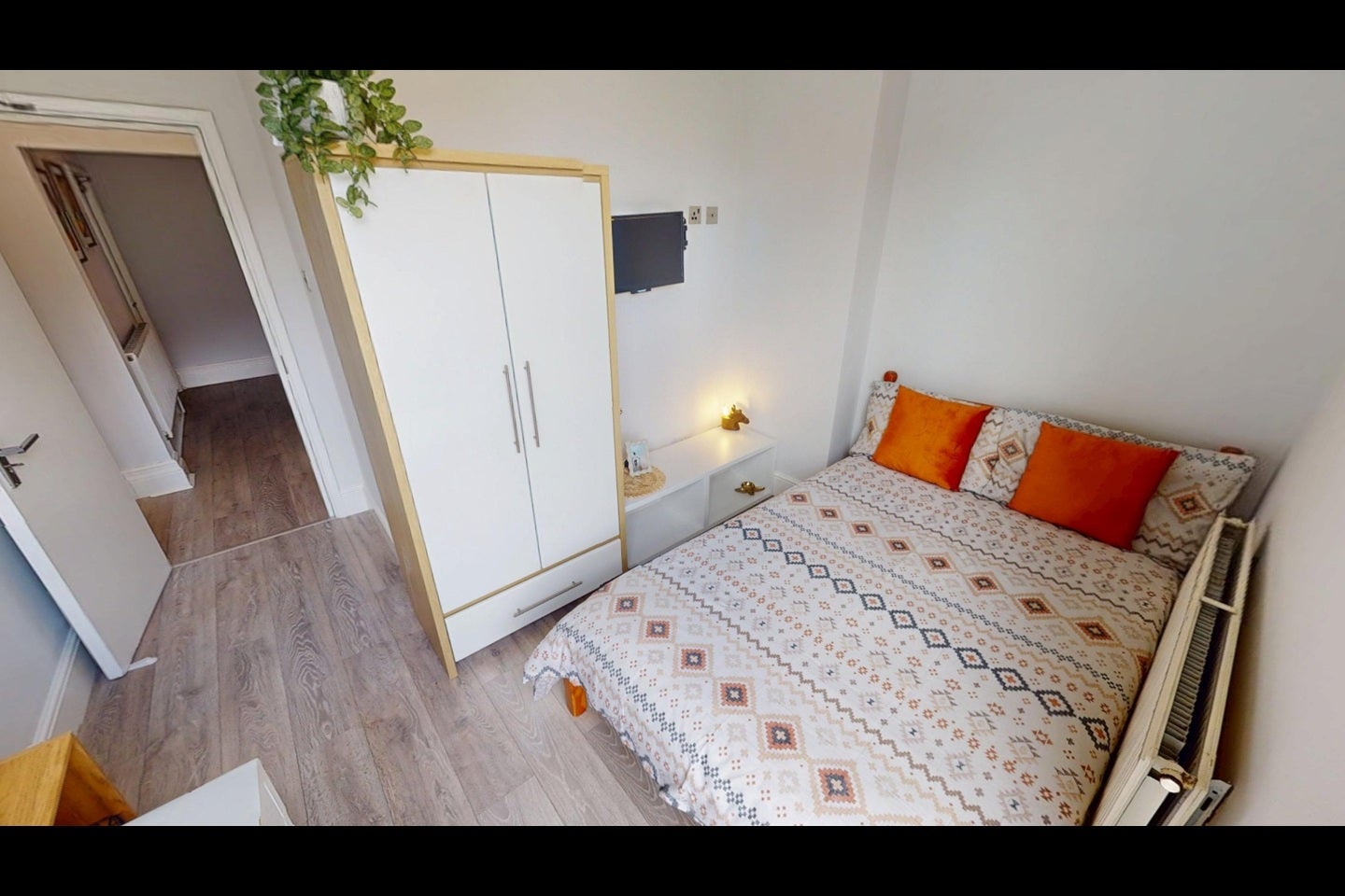 Room Derby Road in Nottingham