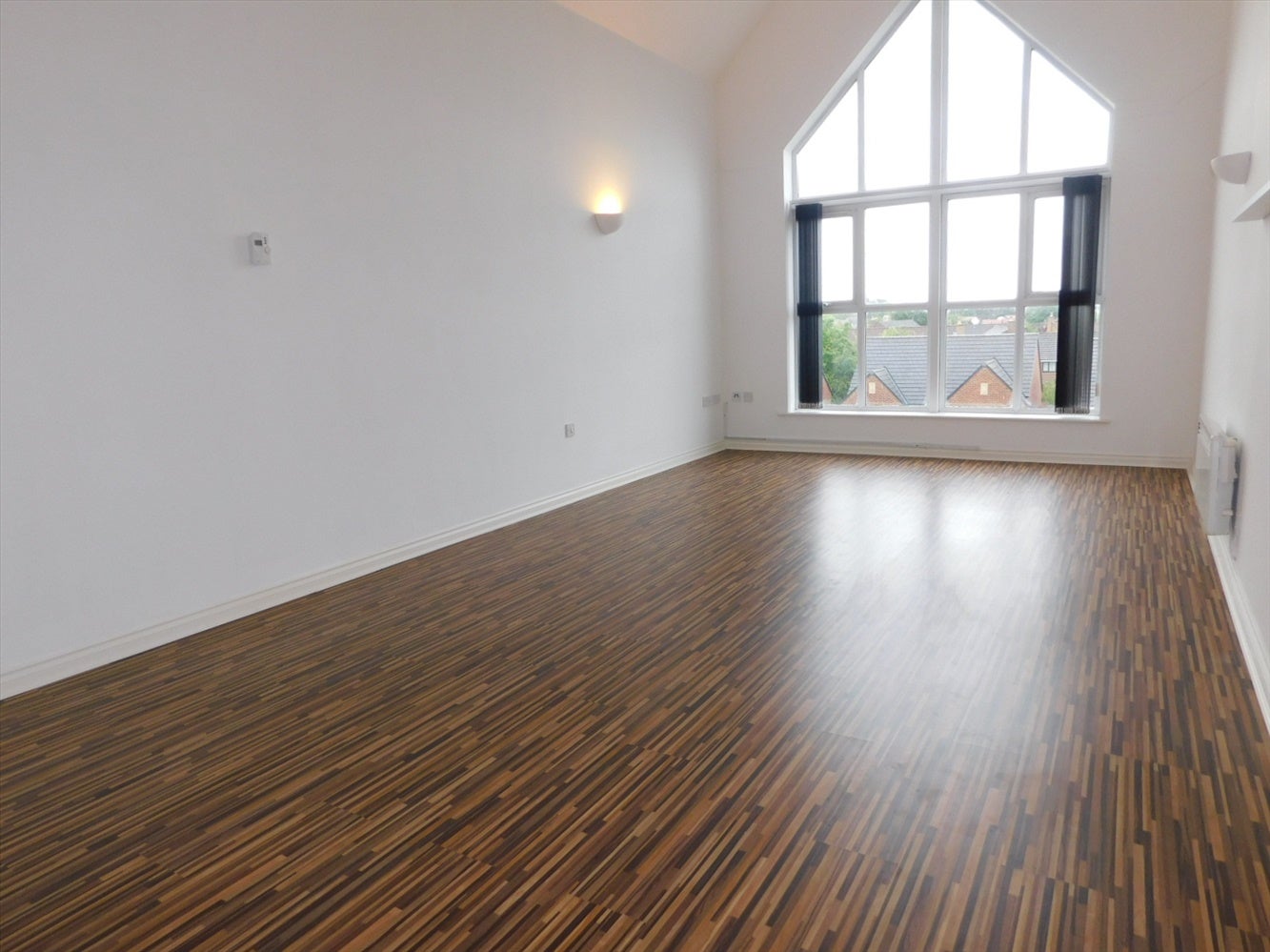 Flat Roundhaven in Durham