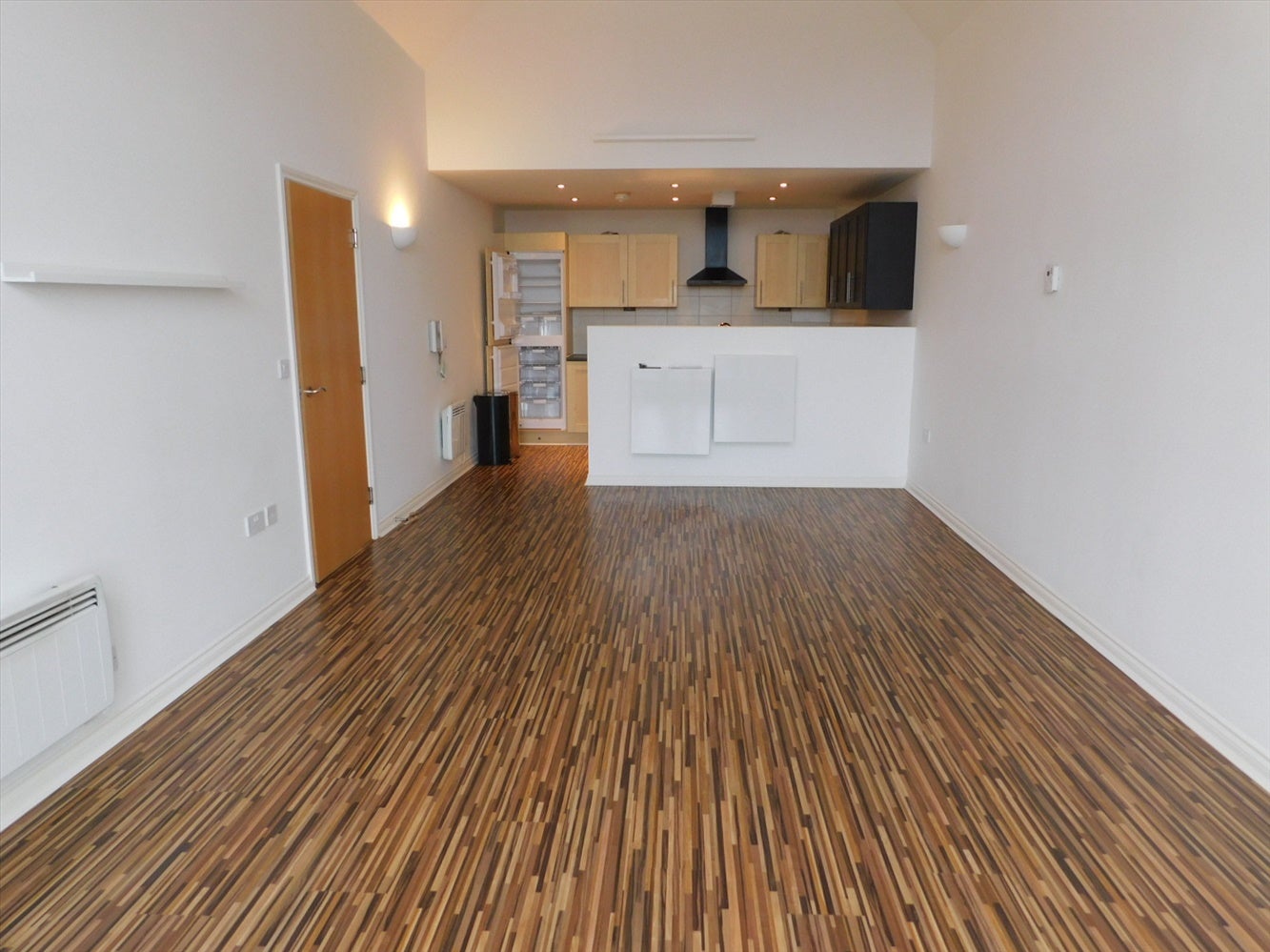 Flat Roundhaven in Durham