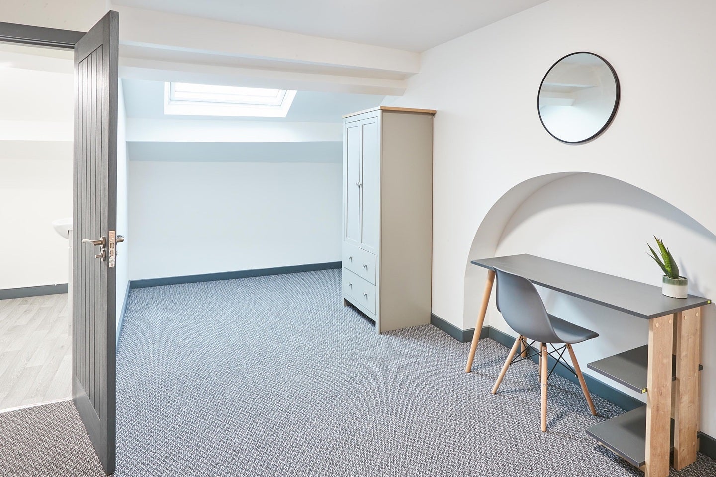Room Alma Street in Salford
