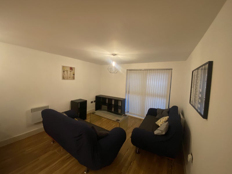 Flat Sillavan Way in Salford