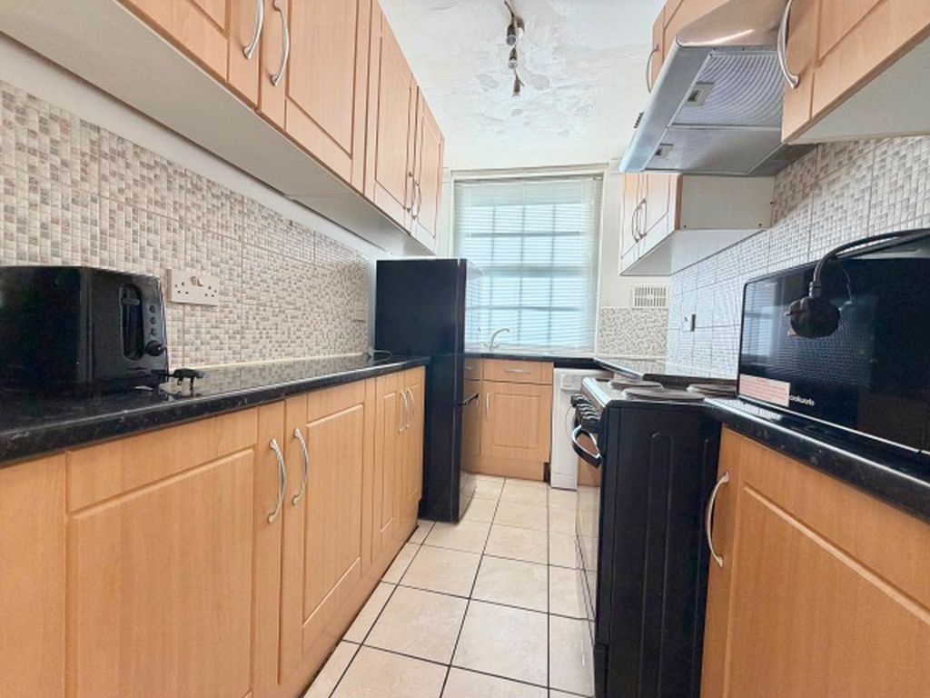 Flat Cressy Court in Greater London