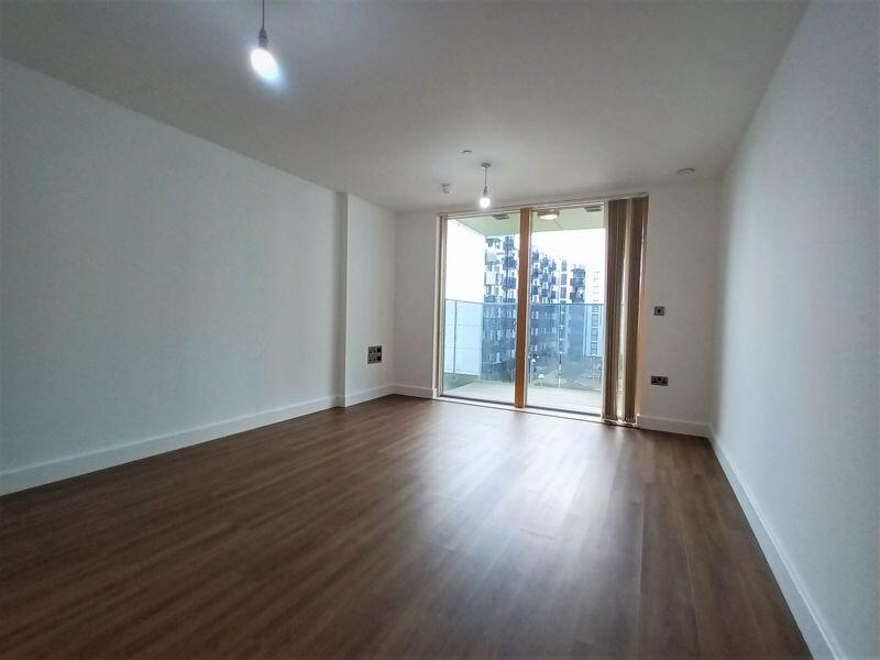 Flat Jerrard Street in Greater London