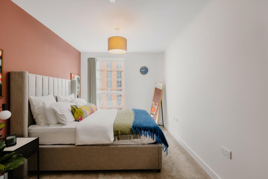 Flat Newington Causeway in Greater London