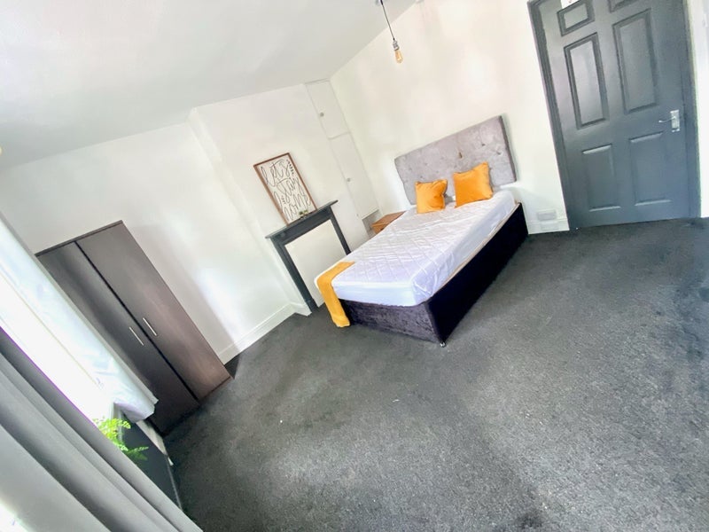 Room Westcotes Drive in Leicester