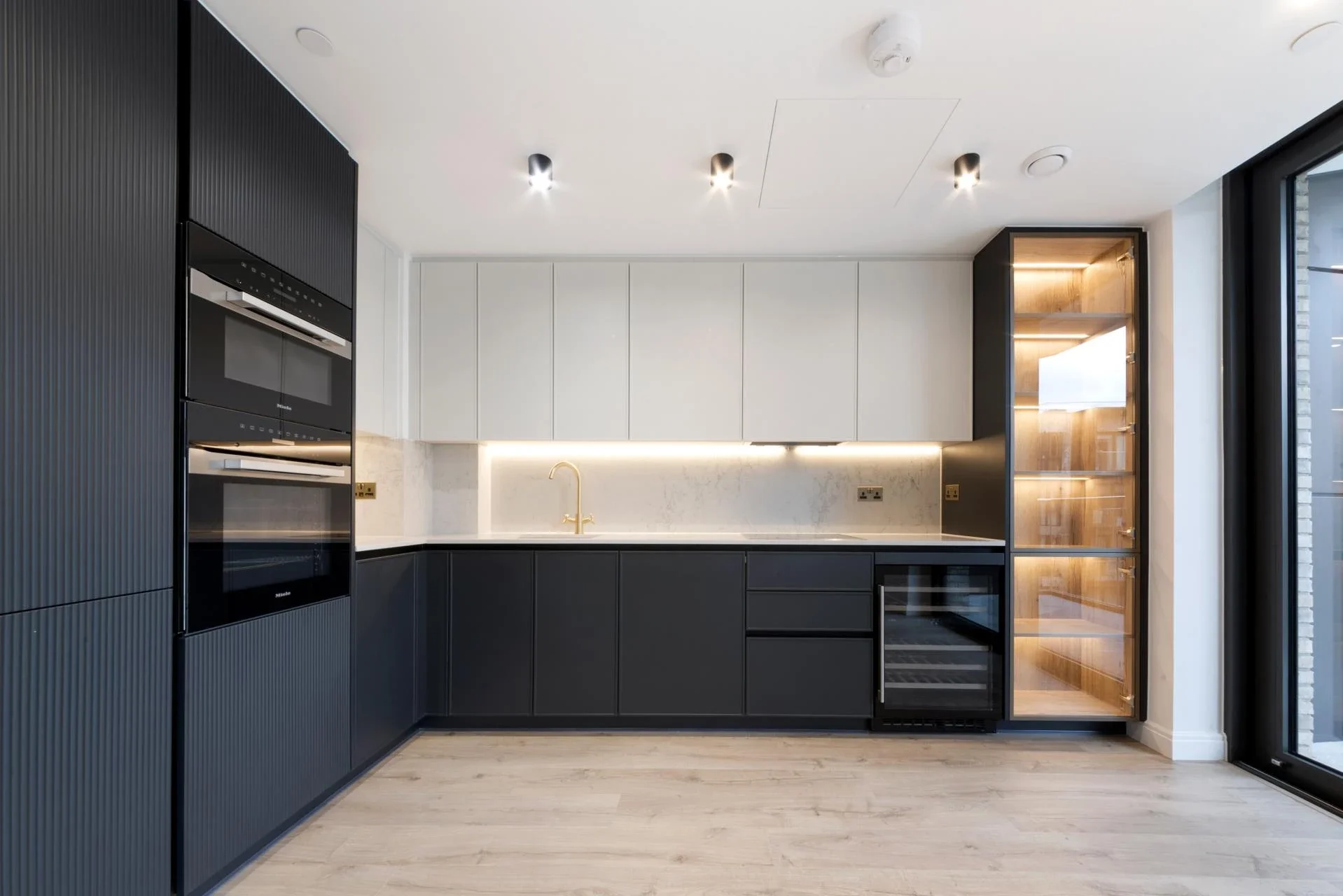 Flat Dingley Road in Greater London