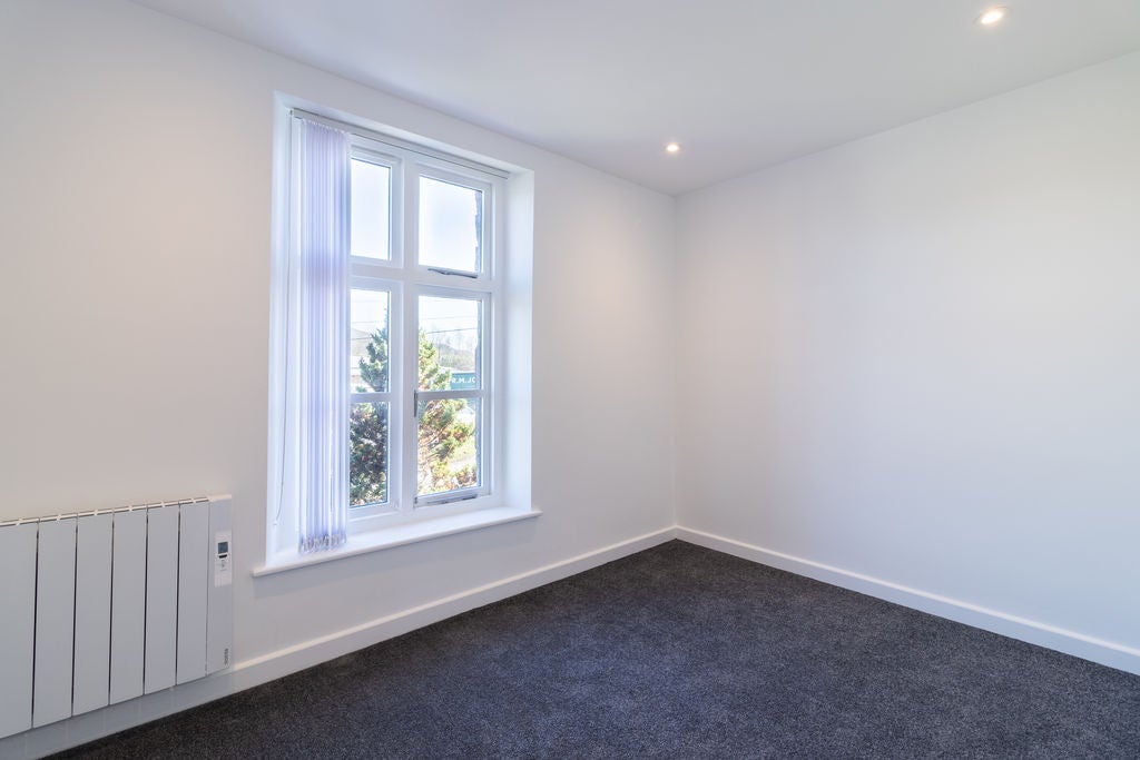 Flat Brecon Road in Abergavenny