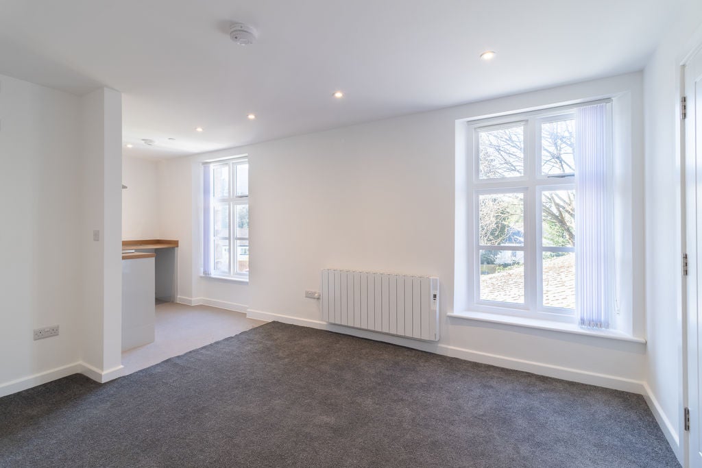 Flat Brecon Road in Abergavenny