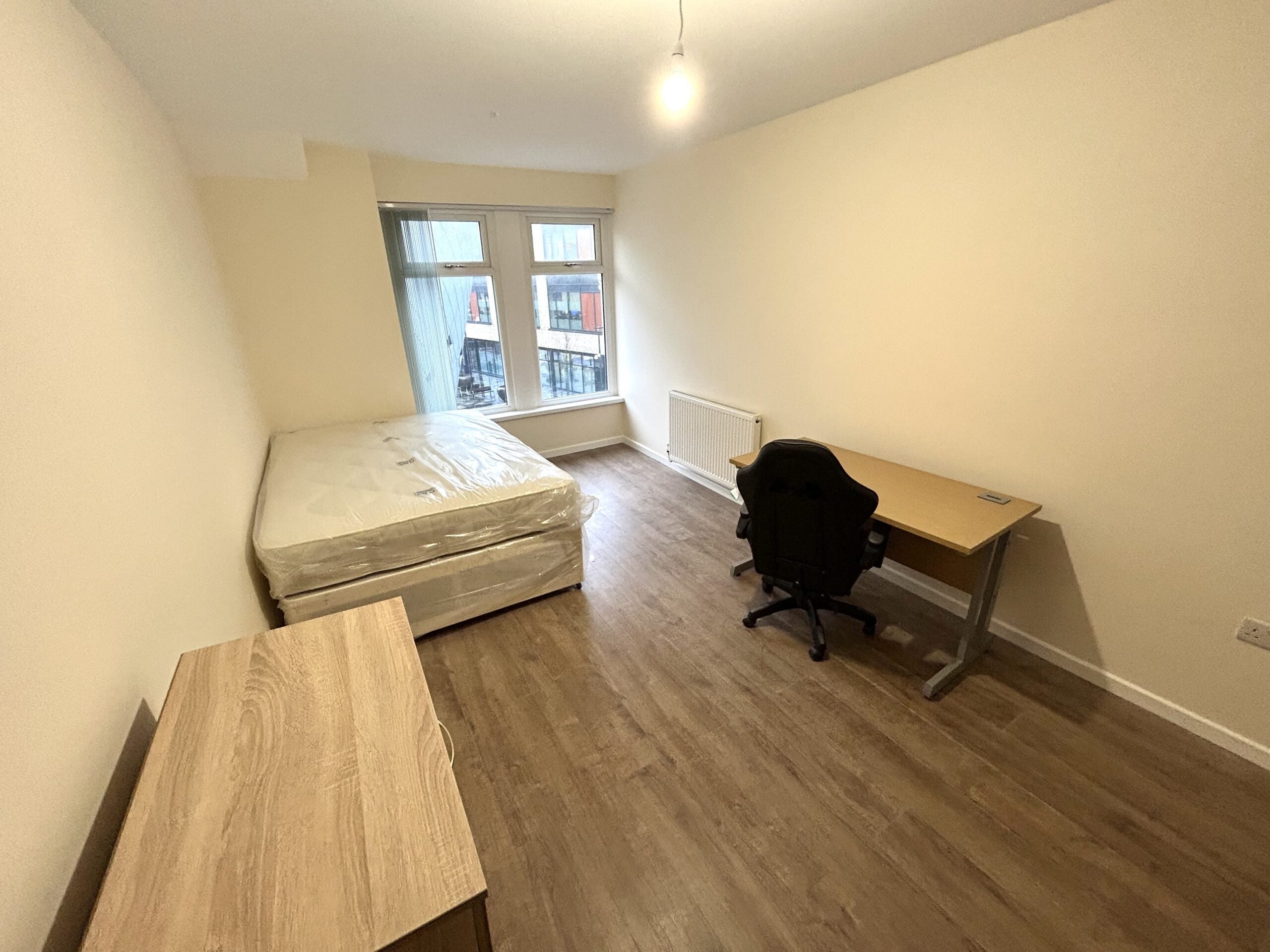 Flat Taff Street in Pontypridd