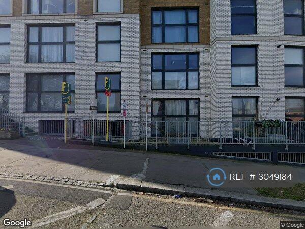 Room Davenant Road in Greater London