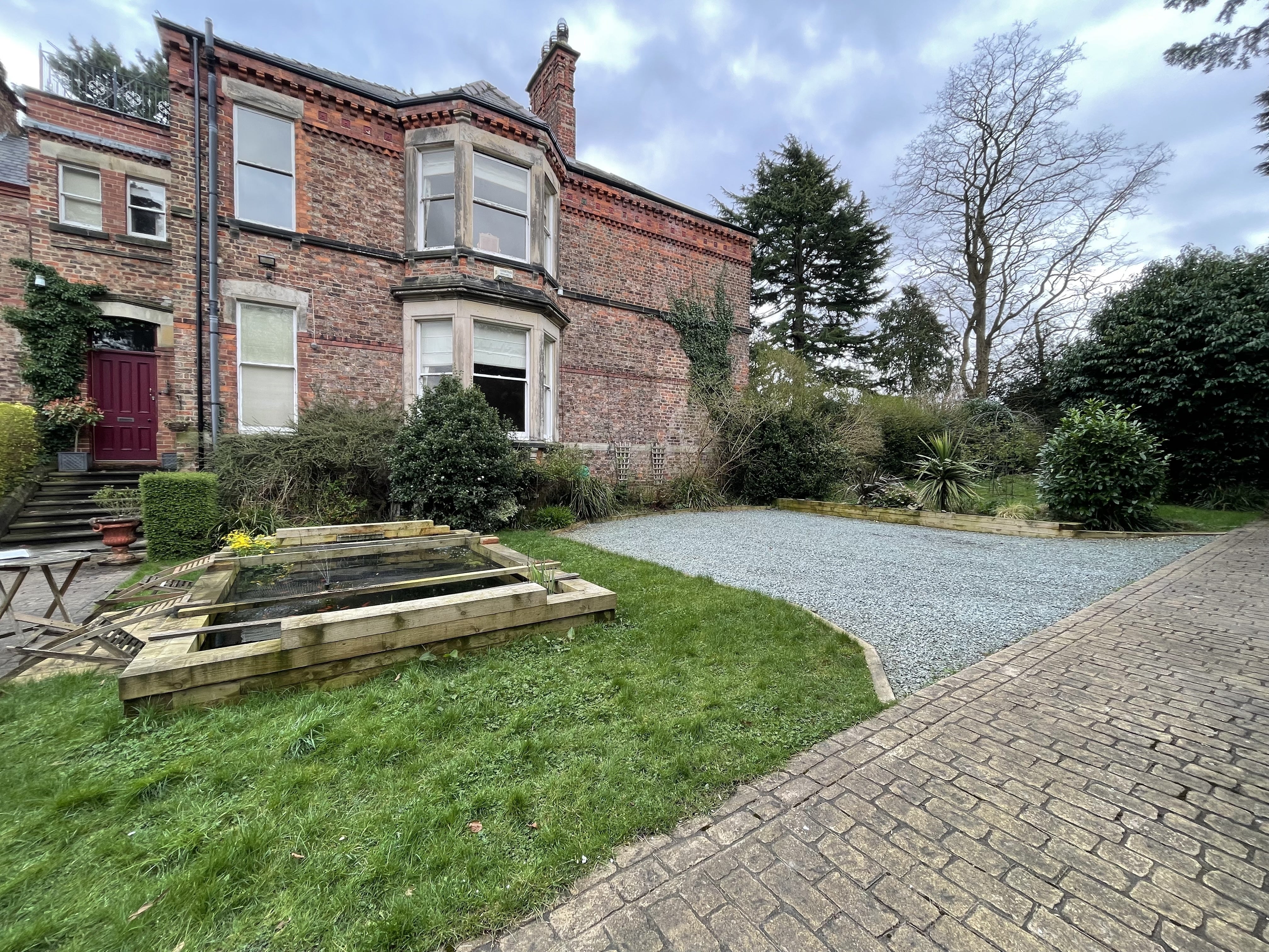 House Coniscliffe Road in Darlington