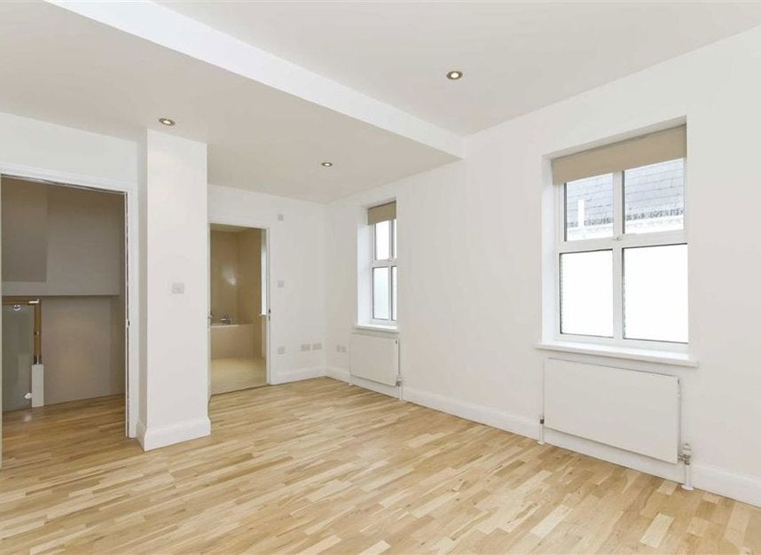 House Fulton Mews in City of Westminster