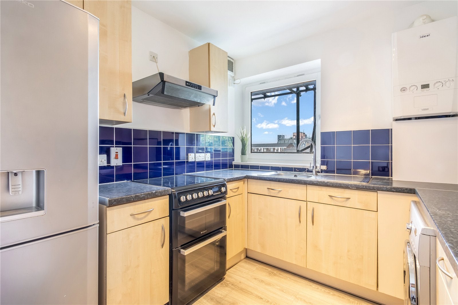 Flat Tollington Way in Greater London