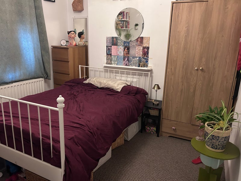 Room Pirbright Road in Greater London