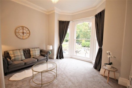 Flat Ellesmere Road in Salford