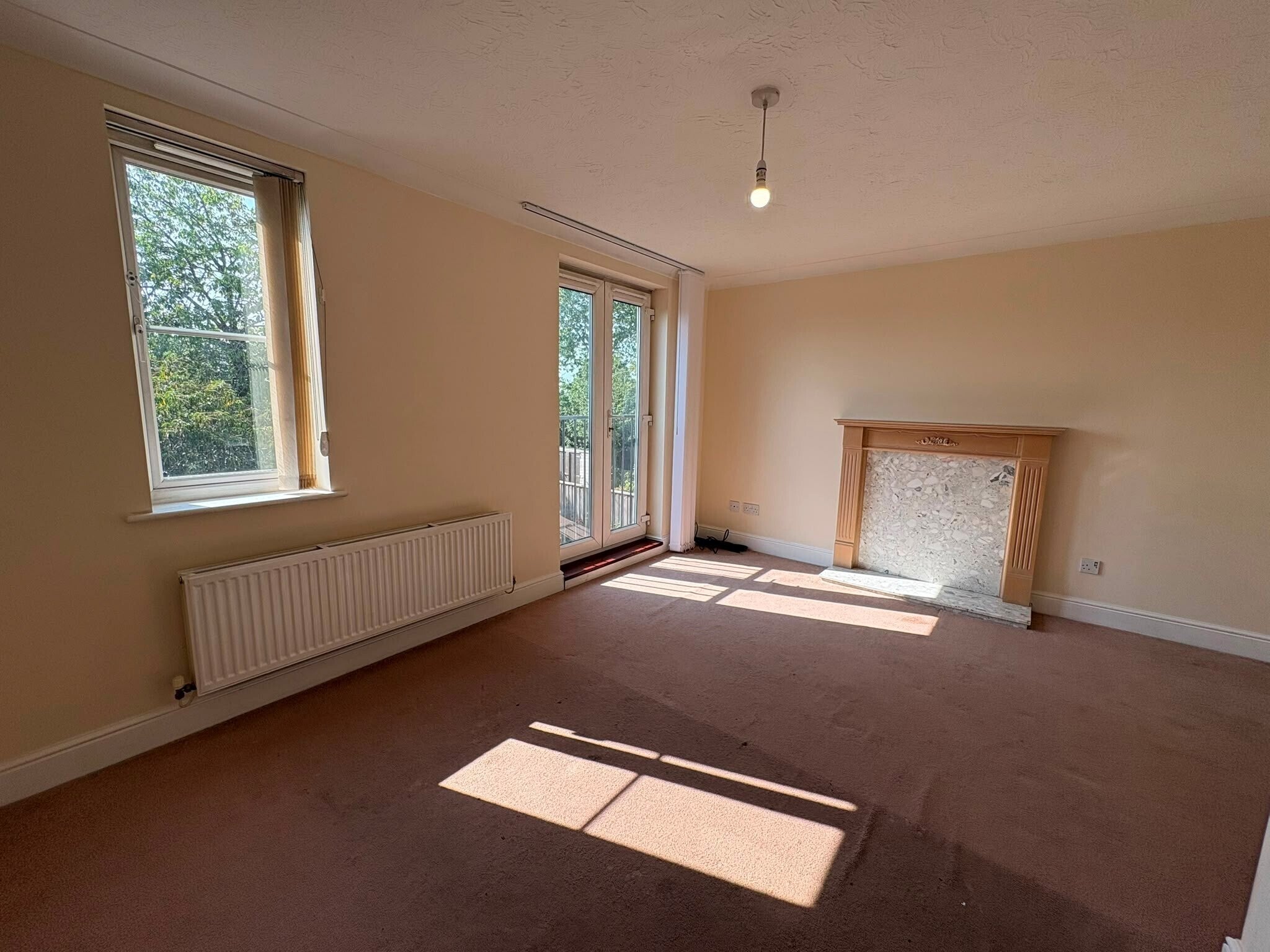 Flat Well Oak Park in Exeter