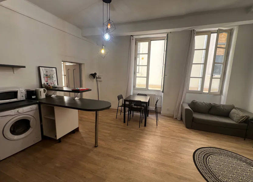 Appartement Rue Nationale à Nîmes