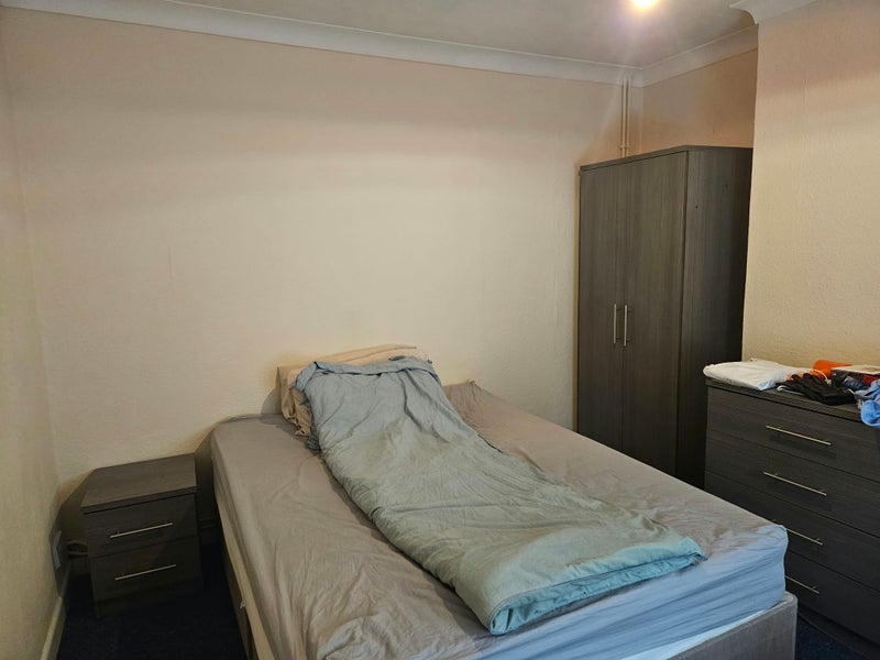Room Kinson Road in Bournemouth