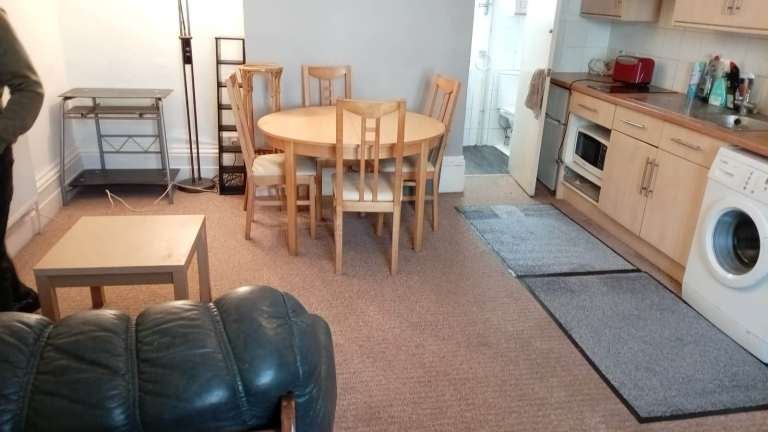 Flat Melville Road in Maidstone