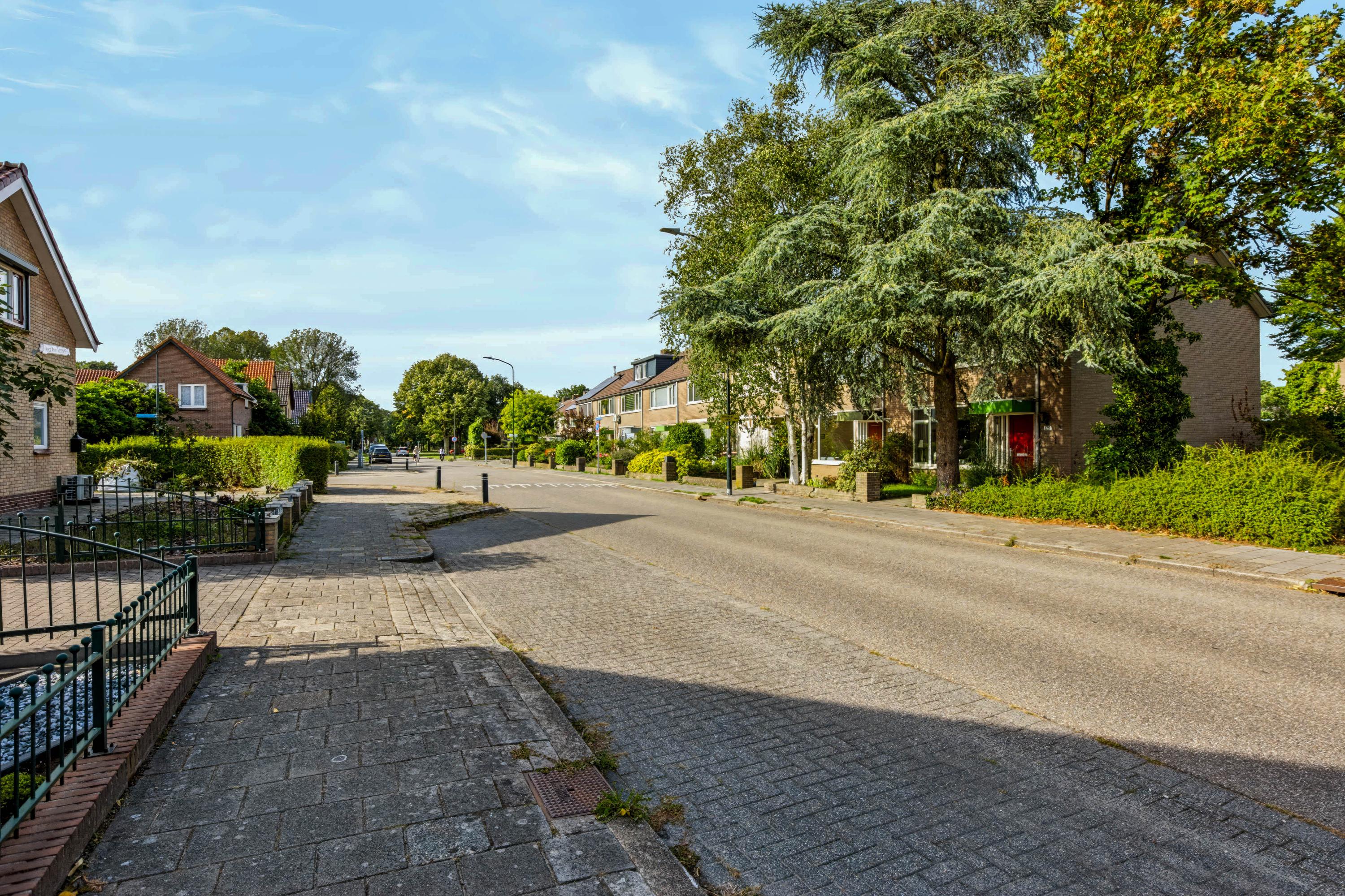 Tussenwoning te koop: Kruizemuntstraat 177, Apeldoorn