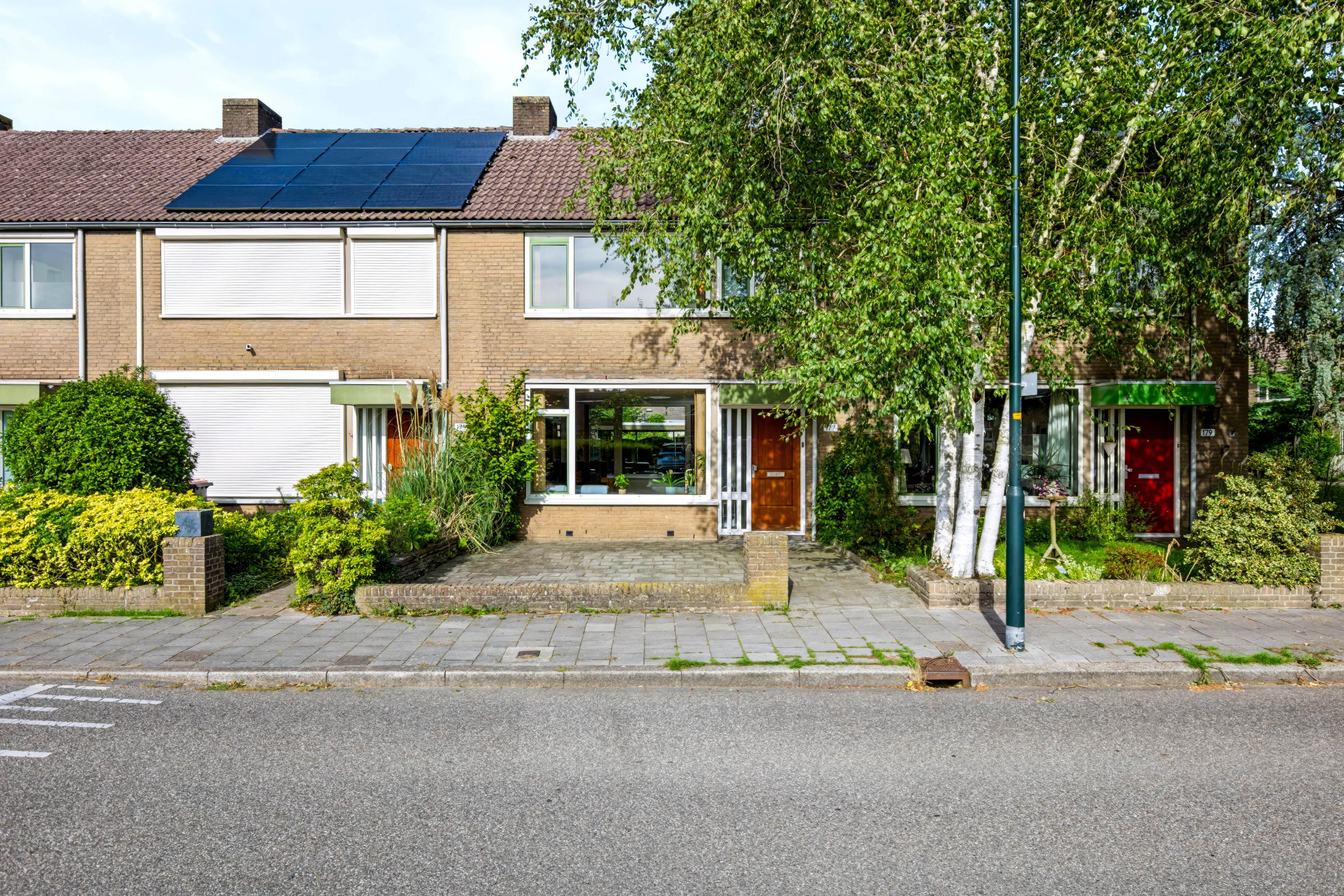 Tussenwoning te koop: Kruizemuntstraat 177, Apeldoorn