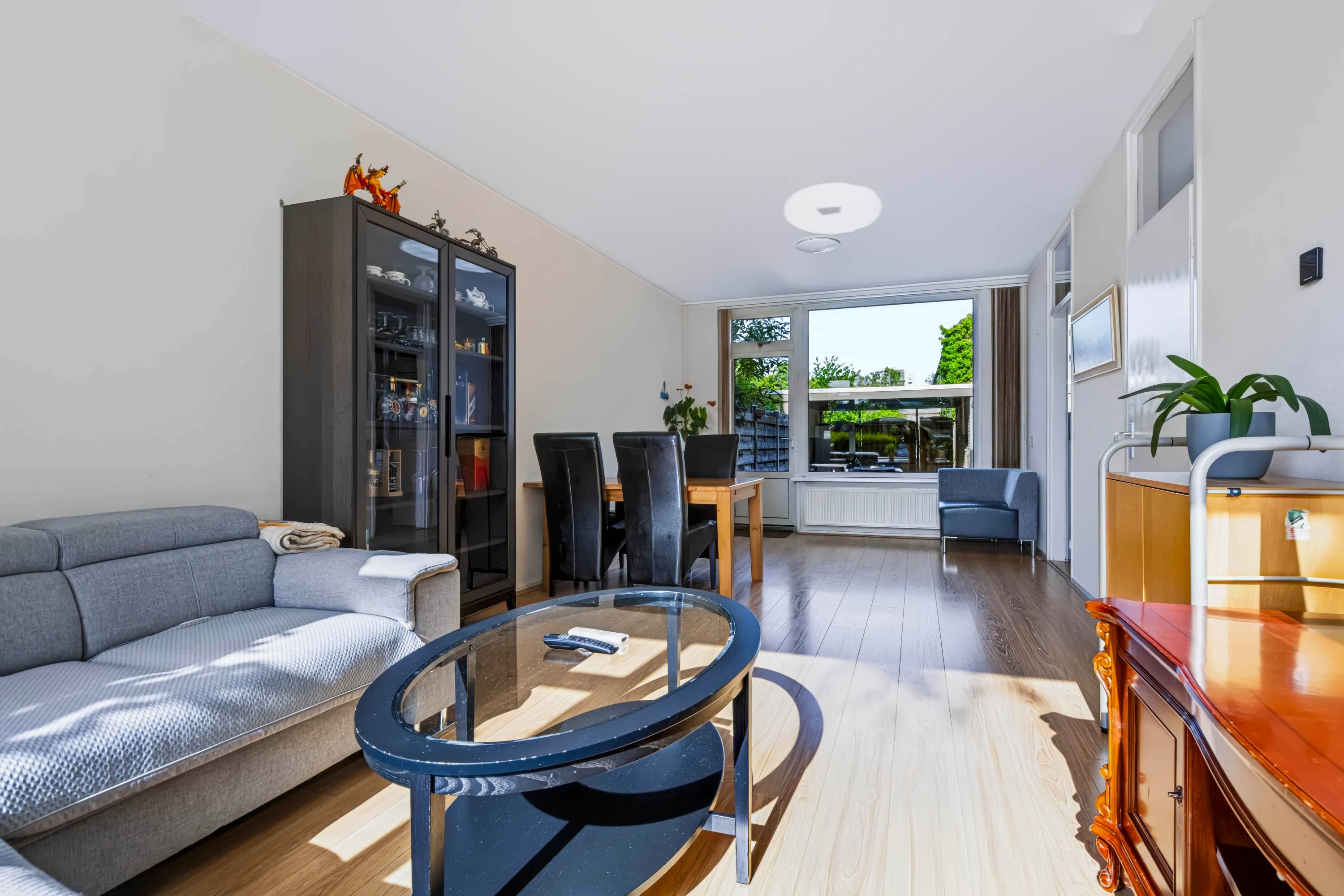 Tussenwoning te koop: Kruizemuntstraat 177, Apeldoorn