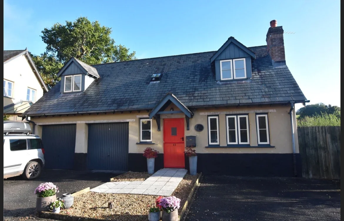 House Landunvez Place in Mid Devon