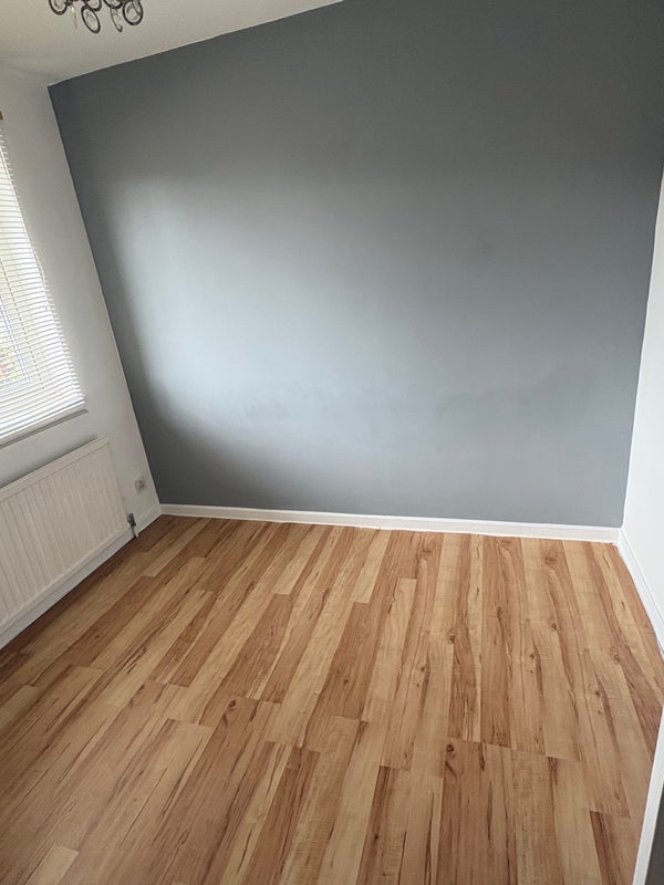 Room Browfield Avenue in Salford