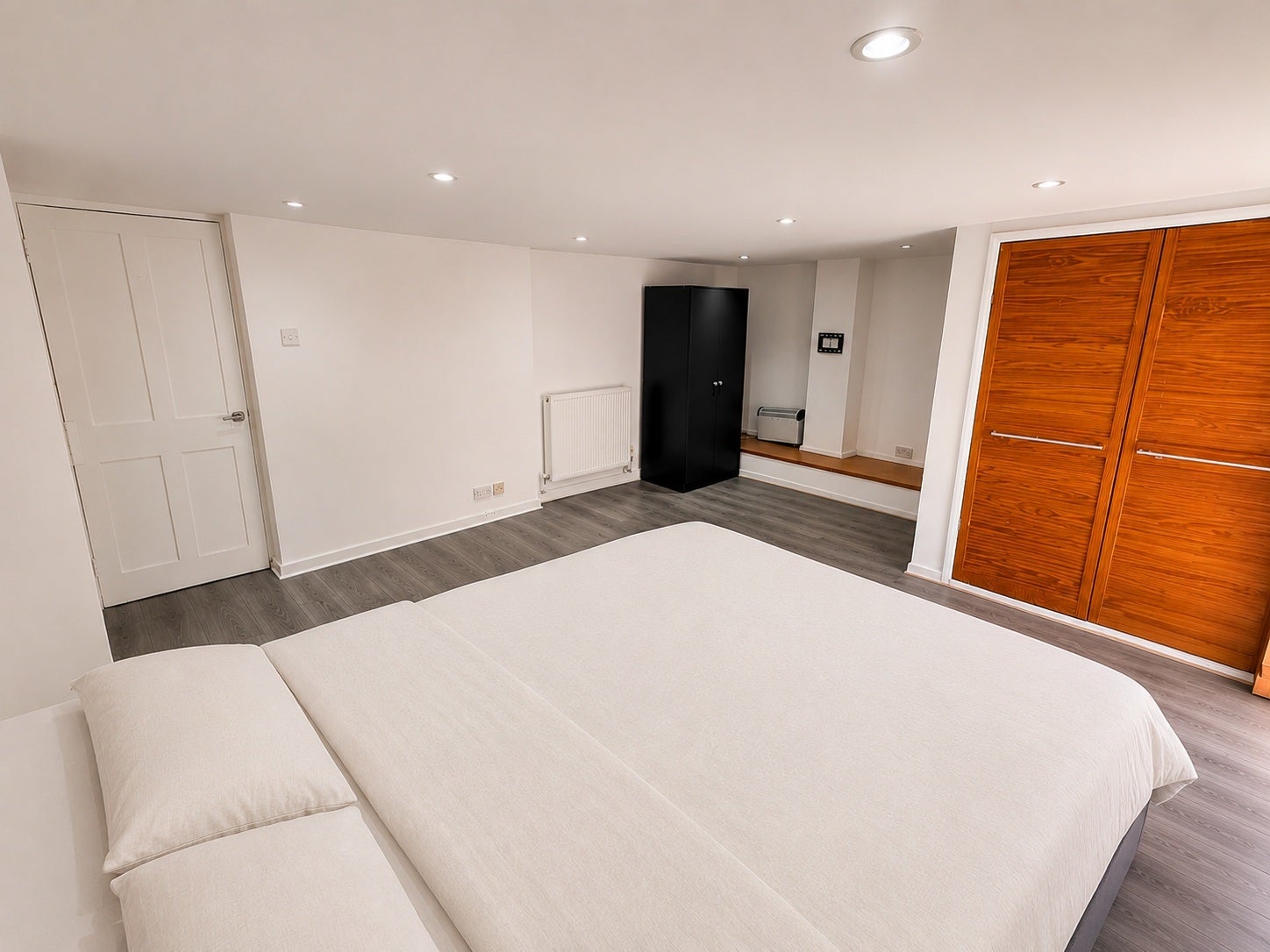 Room Alconbury Road in Greater London