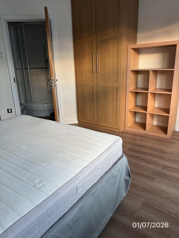 Room Gerry Raffles Square in Greater London