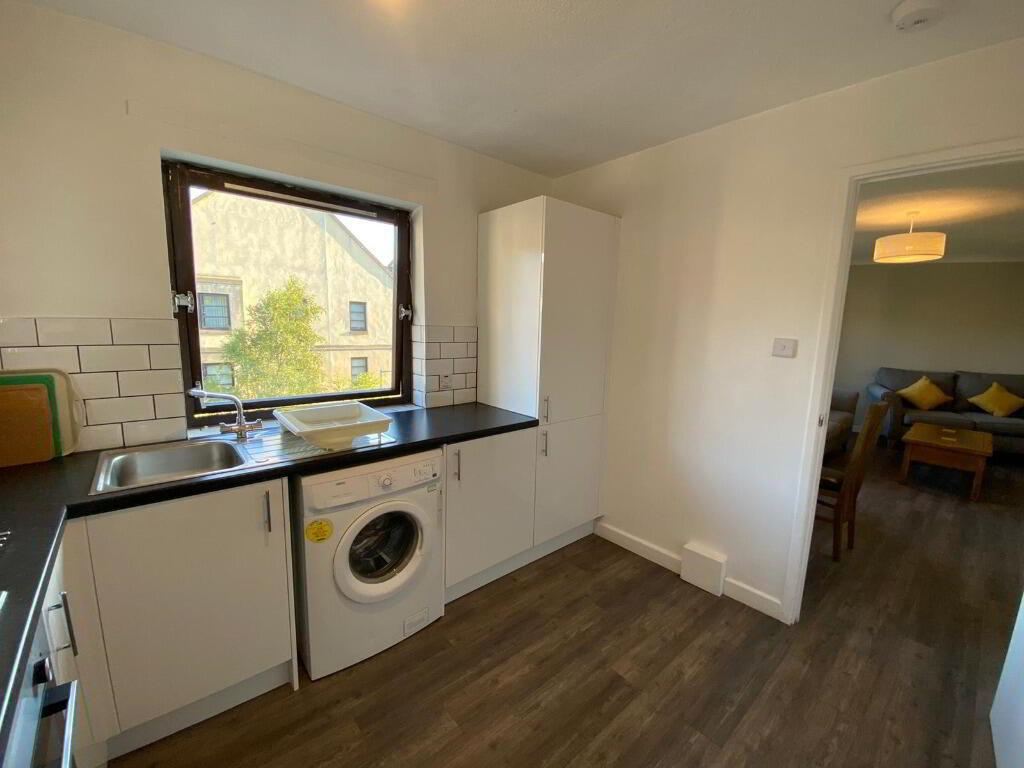 Flat New Mart Road in City of Edinburgh