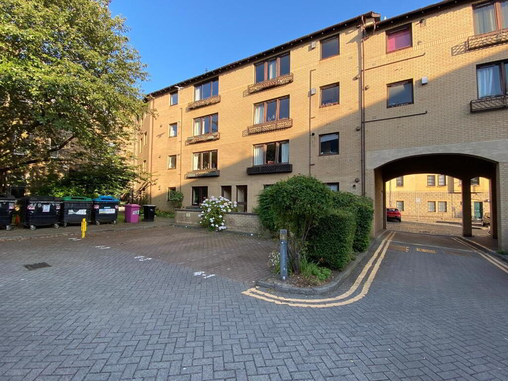 Flat New Mart Road in City of Edinburgh