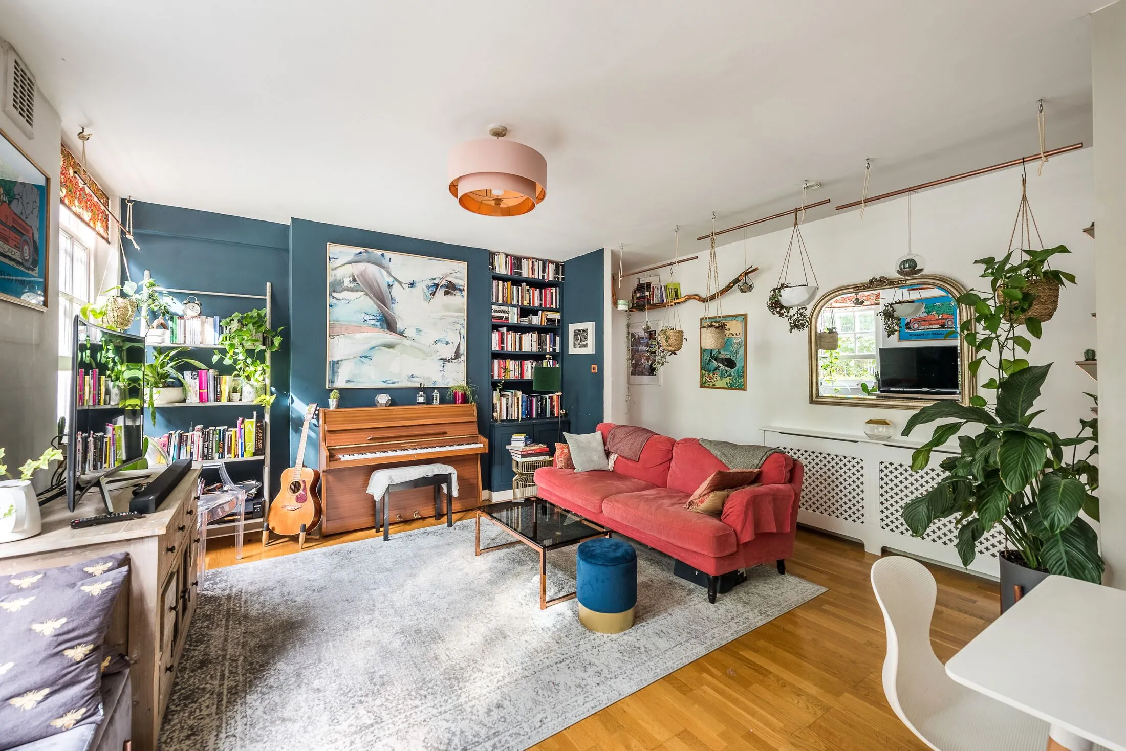 Flat Cheyne Walk in Greater London