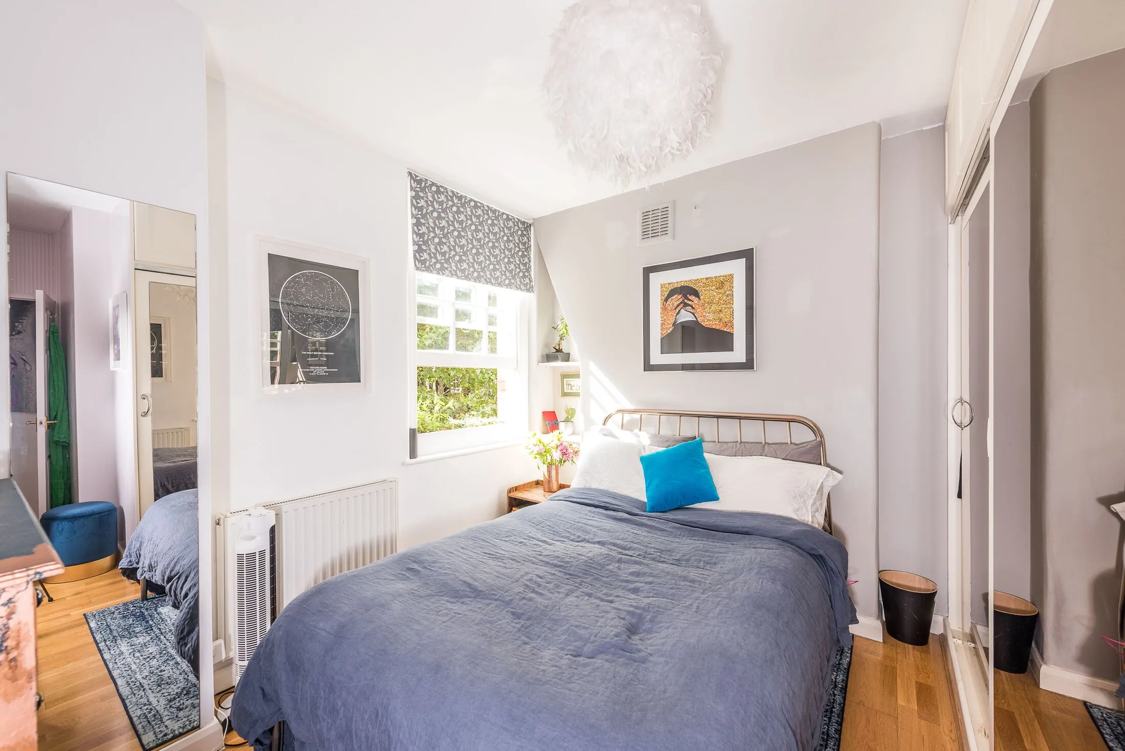 Flat Cheyne Walk in Greater London