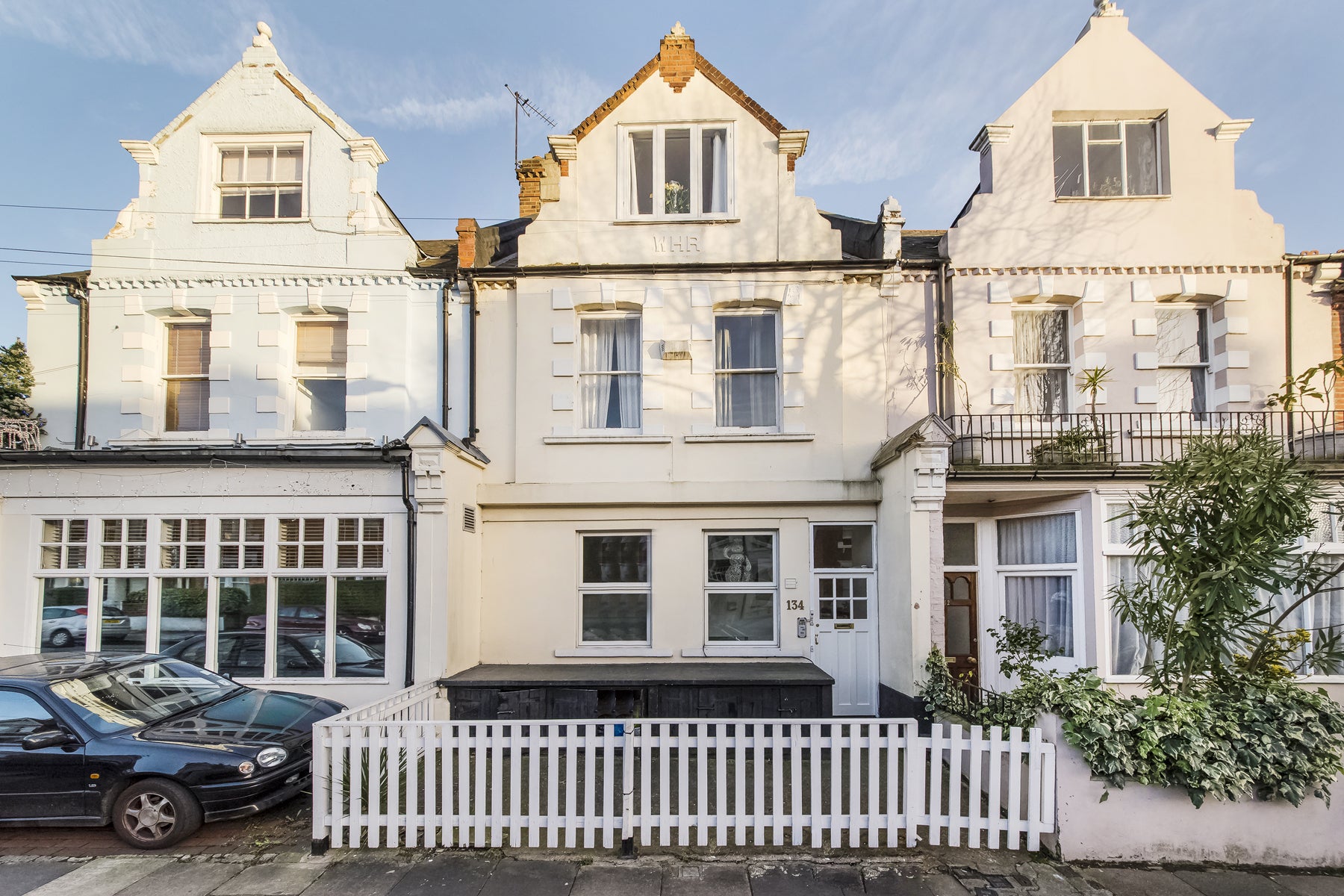 Flat St. Albans Avenue in Greater London